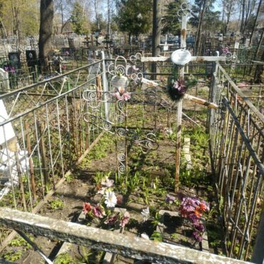 Ковалевы, Кирзаков